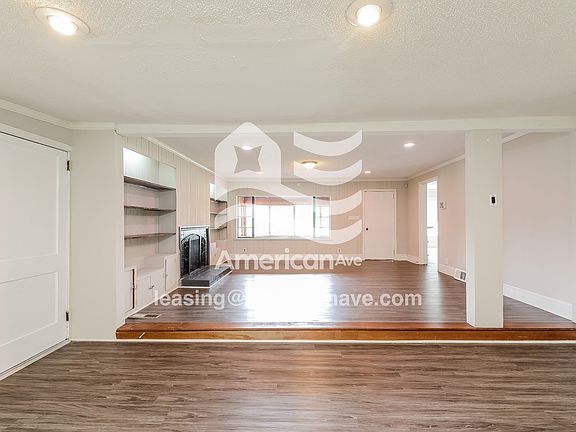 78867_005_wm_-_living_room_13123383.jpg