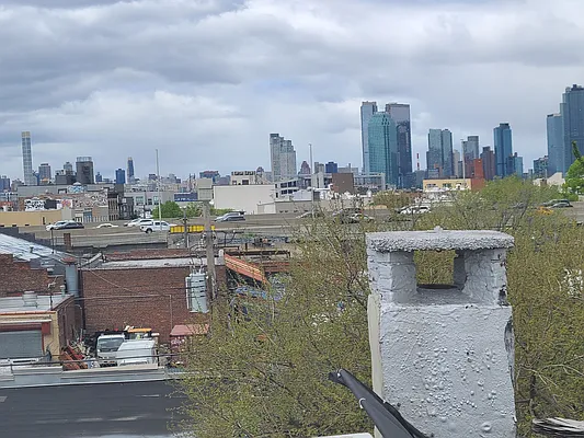 Rented by The Hamilton Group | media 20