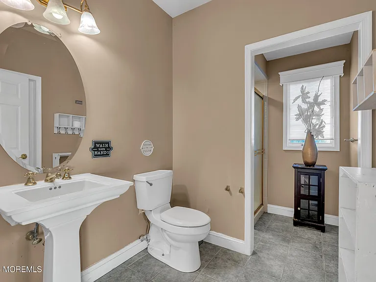 21 Old Queens Ct — Photo 19