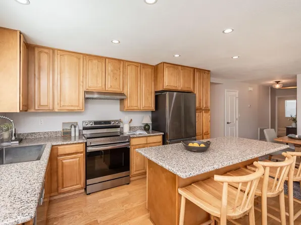 7250 Starflower Dr, Citrus Heights, CA 95621