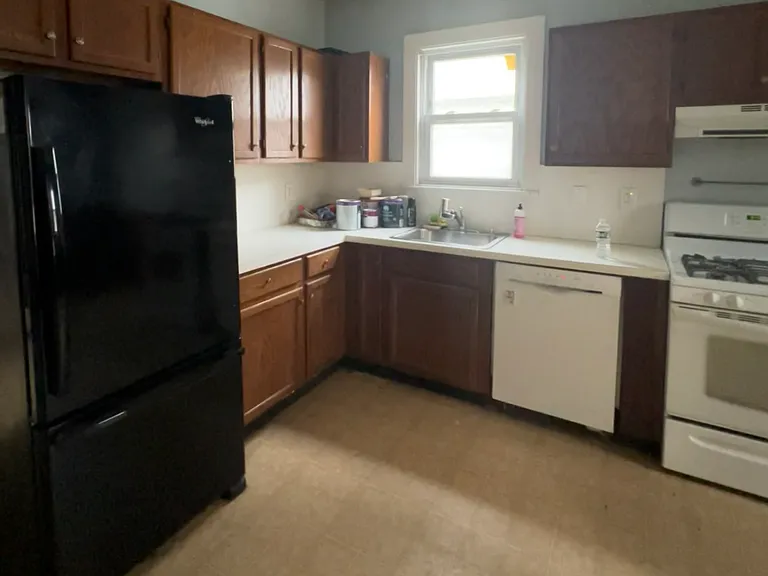 210 Volkert St #1 — Photo 12