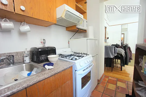 Rented by Citi Habitats | media 10