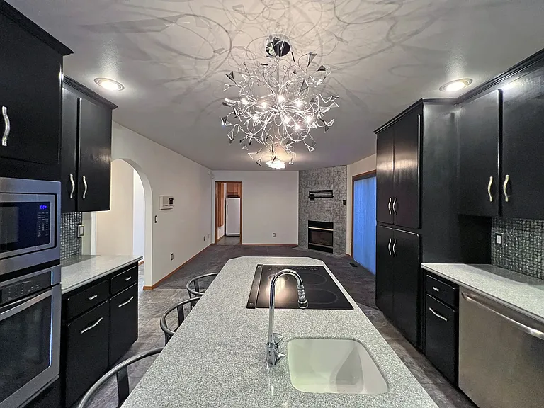 7512 Leif Ericson Dr — Photo 26