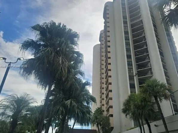 1800 NE 114th St APT 2207, Miami, FL 33181