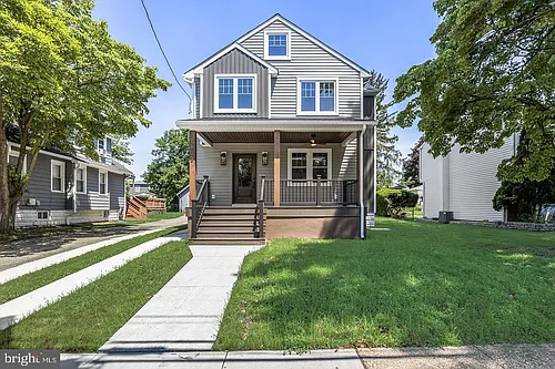 1833 W High St Photo 1
