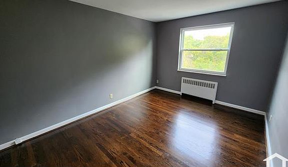 2nd image of 2584 Westwood Northern Blvd #2