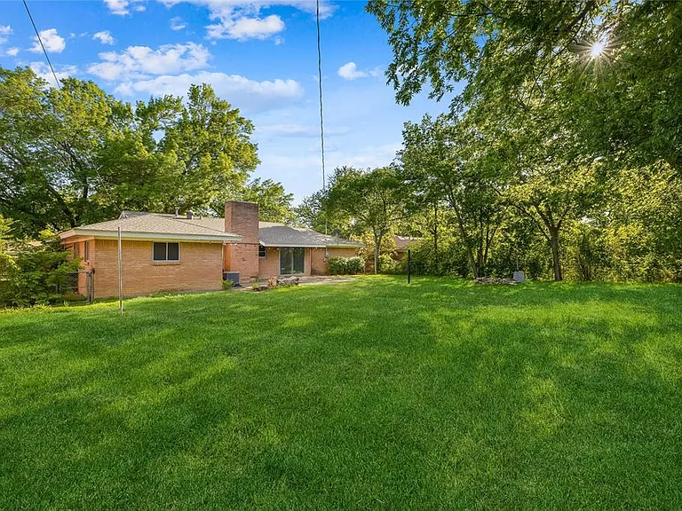 7108 Willis Ave — Photo 38