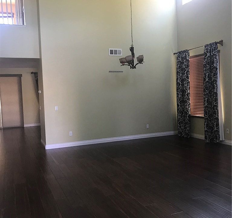 2nd image of 34515 Devlin Dr