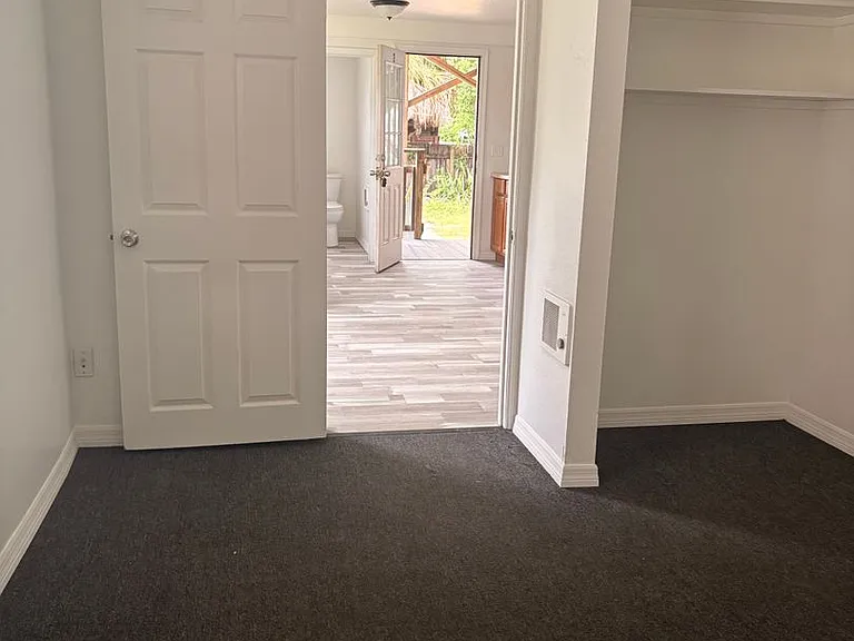 322 Bellevue Ave — Photo 17