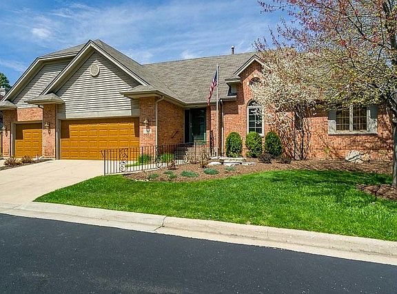 2nd image of 5946 Heritage Pl