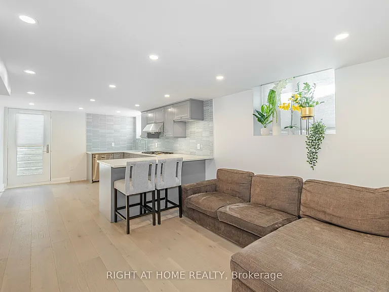 19 Talgarth Rd — Photo 30