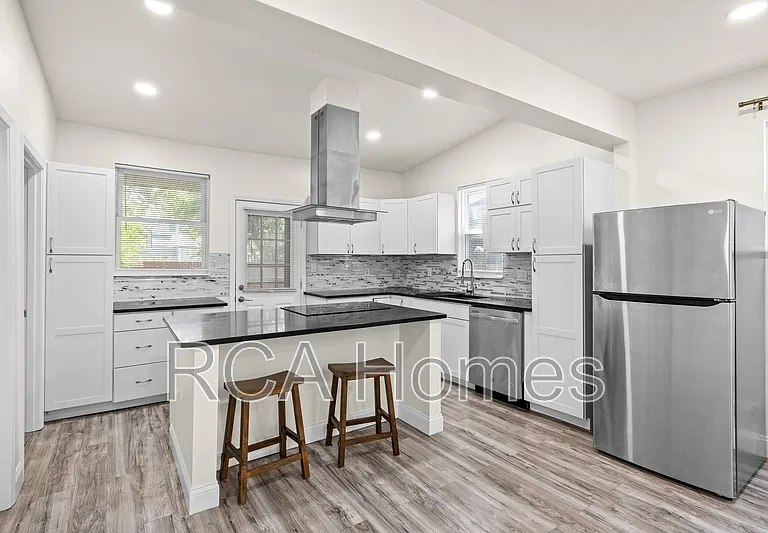 37 N Gray St — Photo 4