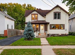 1017 W Lawrence St, Appleton, WI 54914