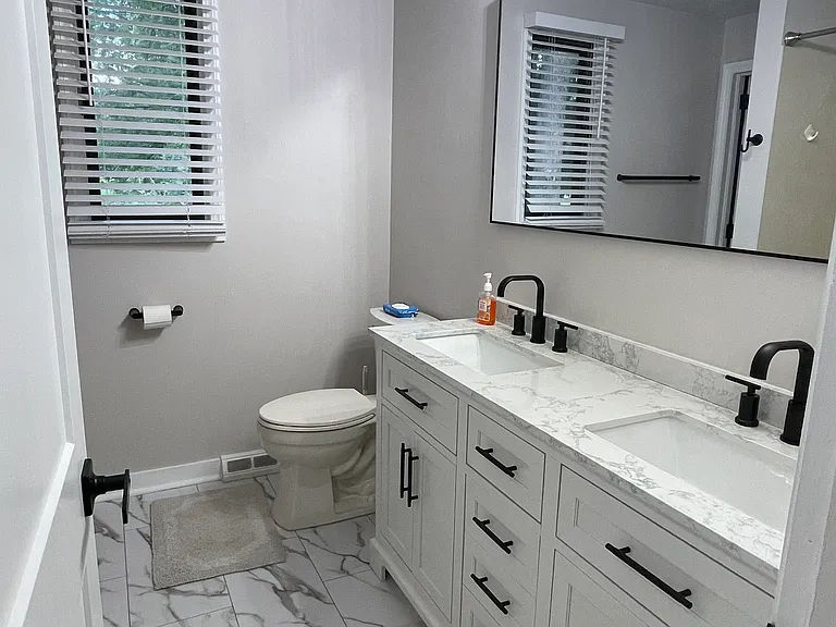 Cherokee Ave NW — Photo 6