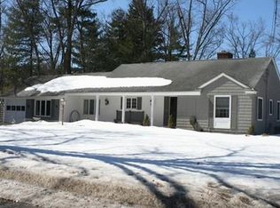 24 Glenoak Dr, Springfield, MA 01129