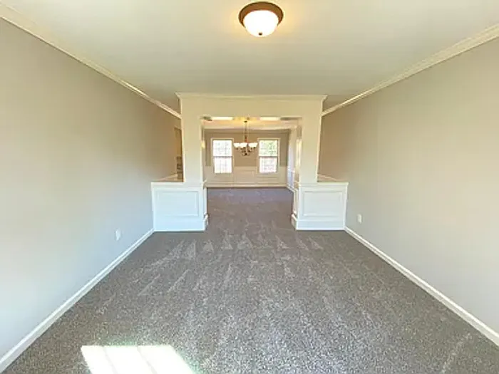 1945 Miller Lake Cir — Photo 6