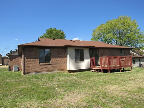 3rd image of 550 Wilma Ave