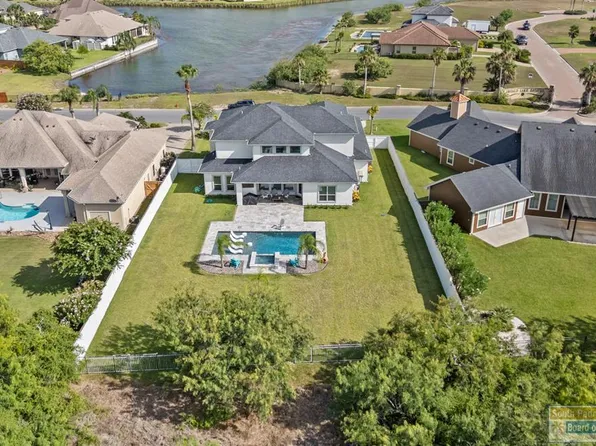 50 Whooping Crane Dr, Laguna Vista, TX 78578