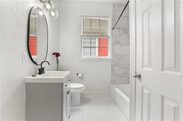 4424 General Pershing St — Photo 9