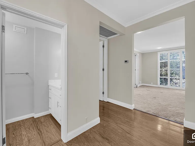 535 S Orange Grove Blvd #12 — Photo 8