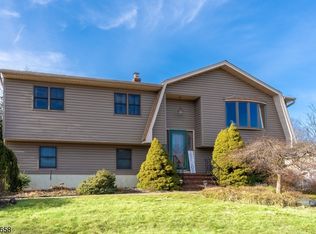 2 Lundy Ter, Butler, NJ 07405