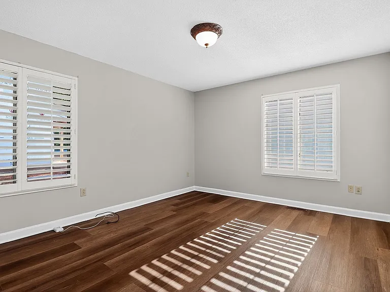 8109 Reames Rd — Photo 7