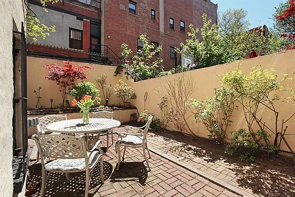 Sold by Corcoran | media 25