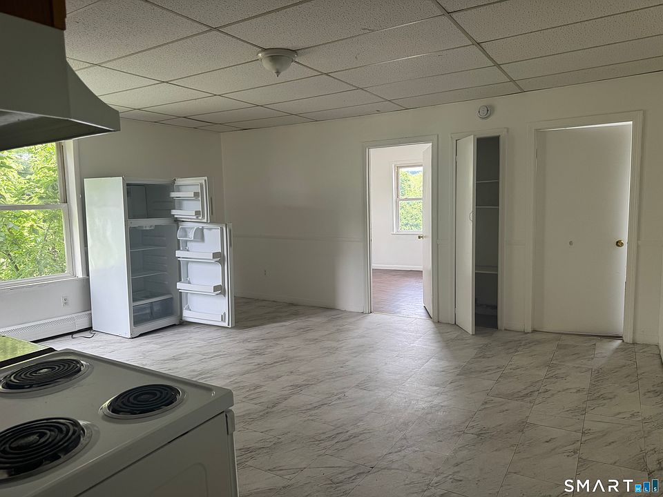 1st image of 149 Cooke St #414