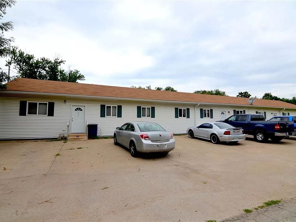 1st image of 123 10th St #123