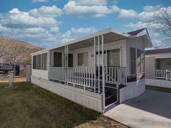 2nd image of 62 Cottonwood Ln