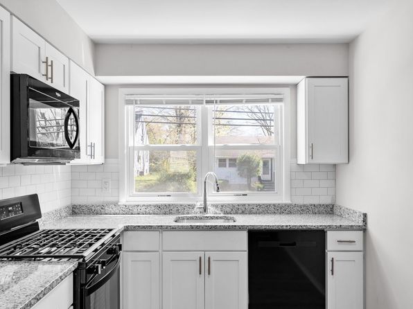 601-615 Benner St #601