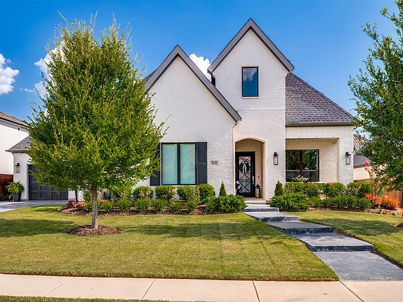 2nd image of 2131 Normandy Cir