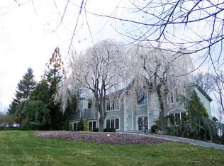 51 Seminary Dr, Mahwah, NJ 07430