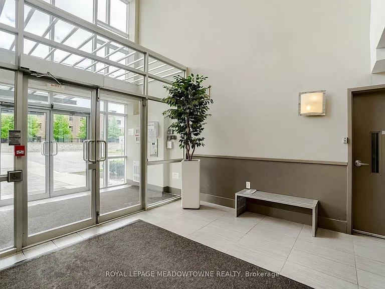570 Lolita Gdns #119 — Photo 5