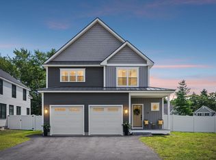 18 Lodge Dr, Saco, ME 04072