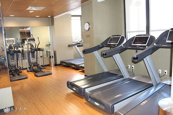 Rented by Kian Realty | media 25