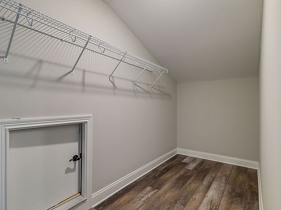 5th image of 7340 Coatney Rd #4B-3BA-1750SQFT