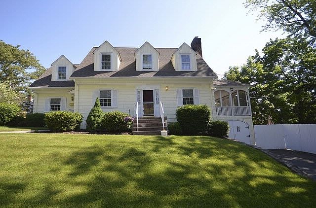 1st image of 30 Birch St