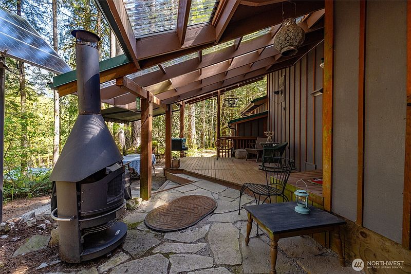 5th image of 63595 W Cascade Way