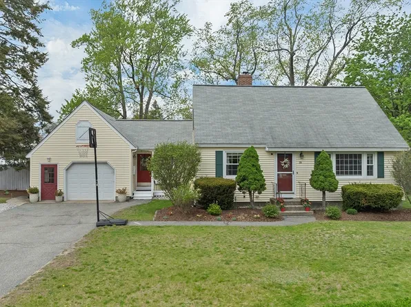 18 Buckman Dr, Chelmsford, MA 01824