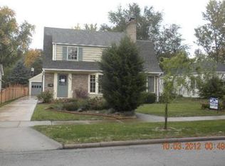 351 Sunset Ave, Aurora, IL 60506