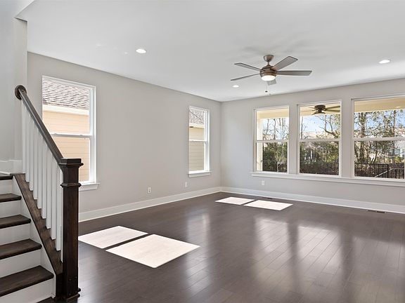 5th image of 706 Rickfield Ct #272-lot 272