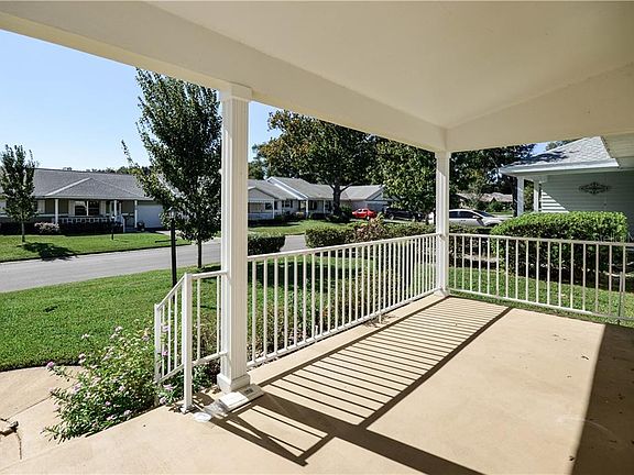 4th image of 8685 SW 95th St Unit E