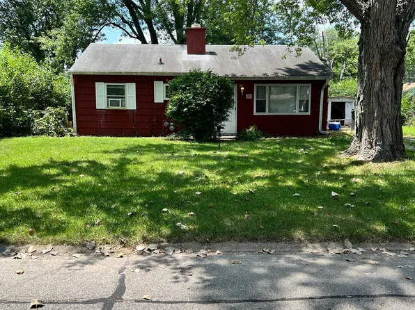12 Lynwood Dr, New Whiteland, IN 46184