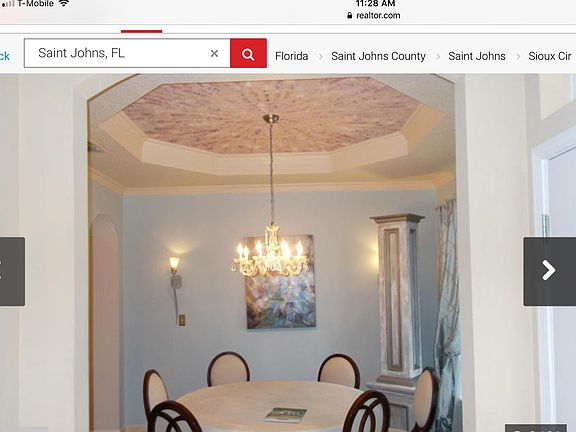 Hardwood fl,painted ceiling,