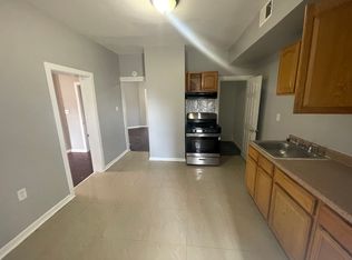 382 S 10th St #1E, Newark, NJ 07103