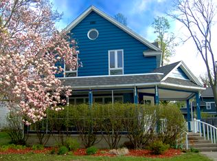 233 E Hamlin St, Eaton Rapids, MI