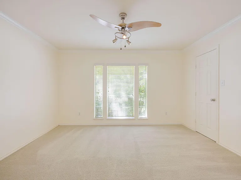 20602 Naples Terrace Ln — Photo 15