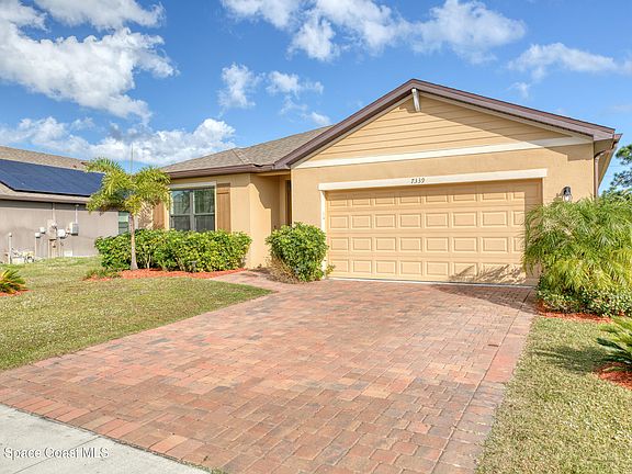 3rd image of 7339 Tourmaline Dr