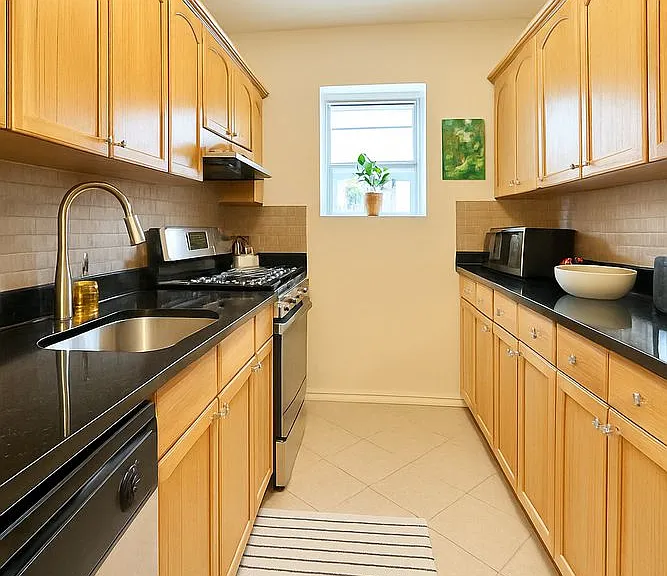 172 Minna St #2 — Photo 5